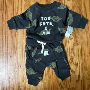 NWT 2 piece Star Wars sweat suit